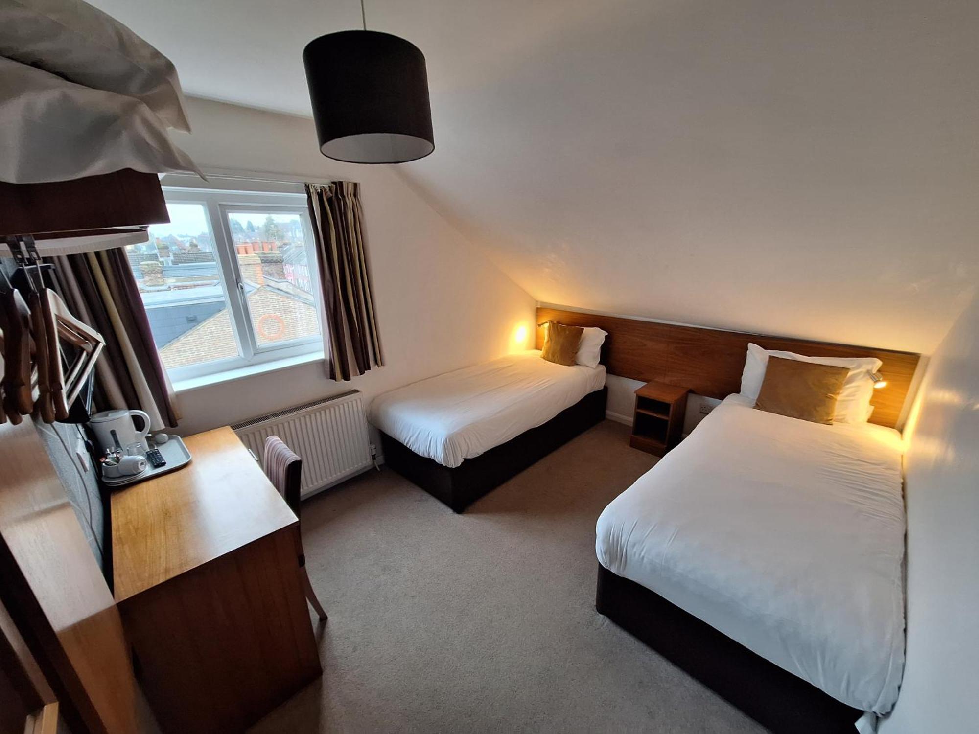 Stockwood Hotel - Luton Airport Ngoại thất bức ảnh
