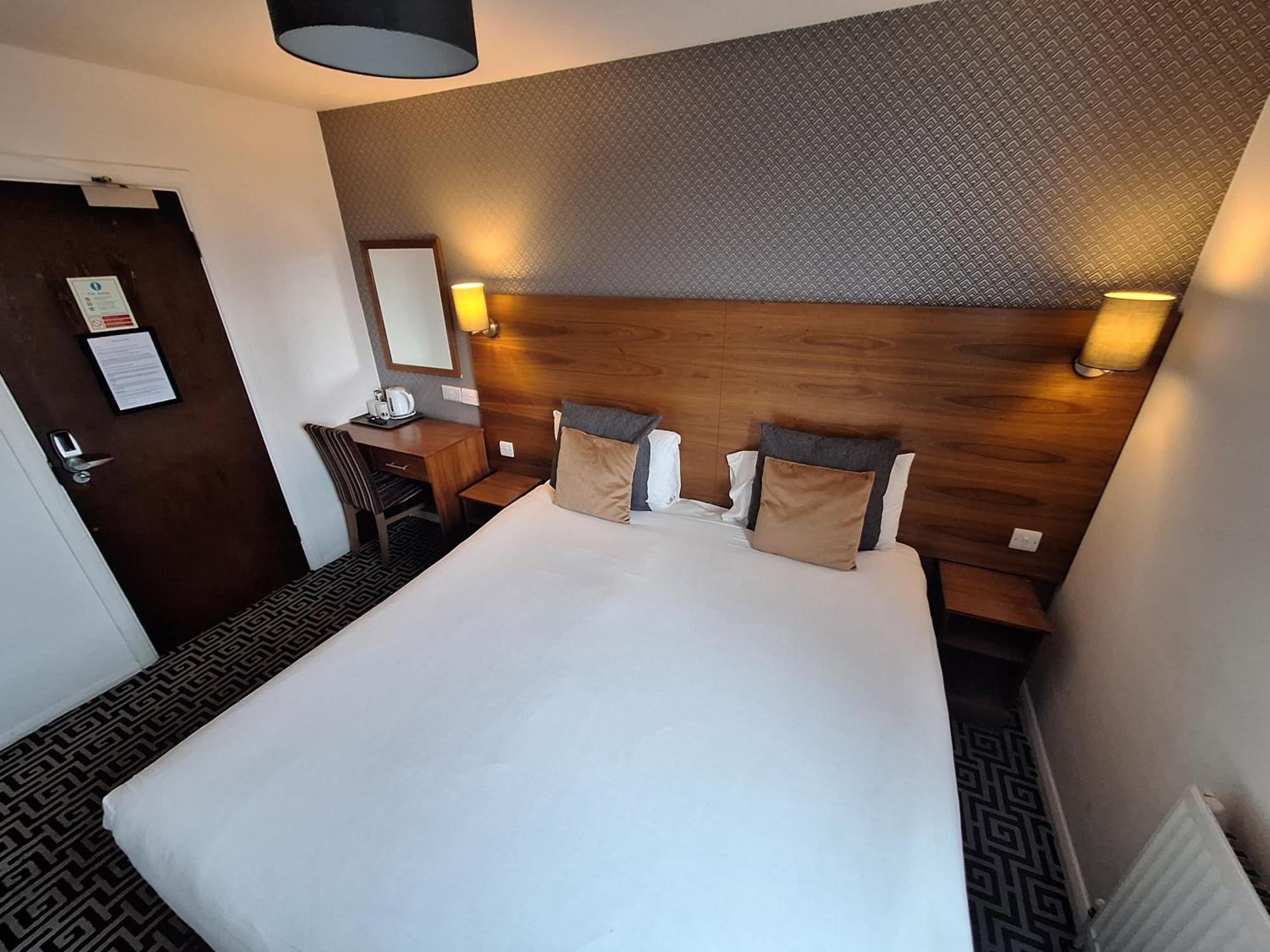 Stockwood Hotel - Luton Airport Ngoại thất bức ảnh