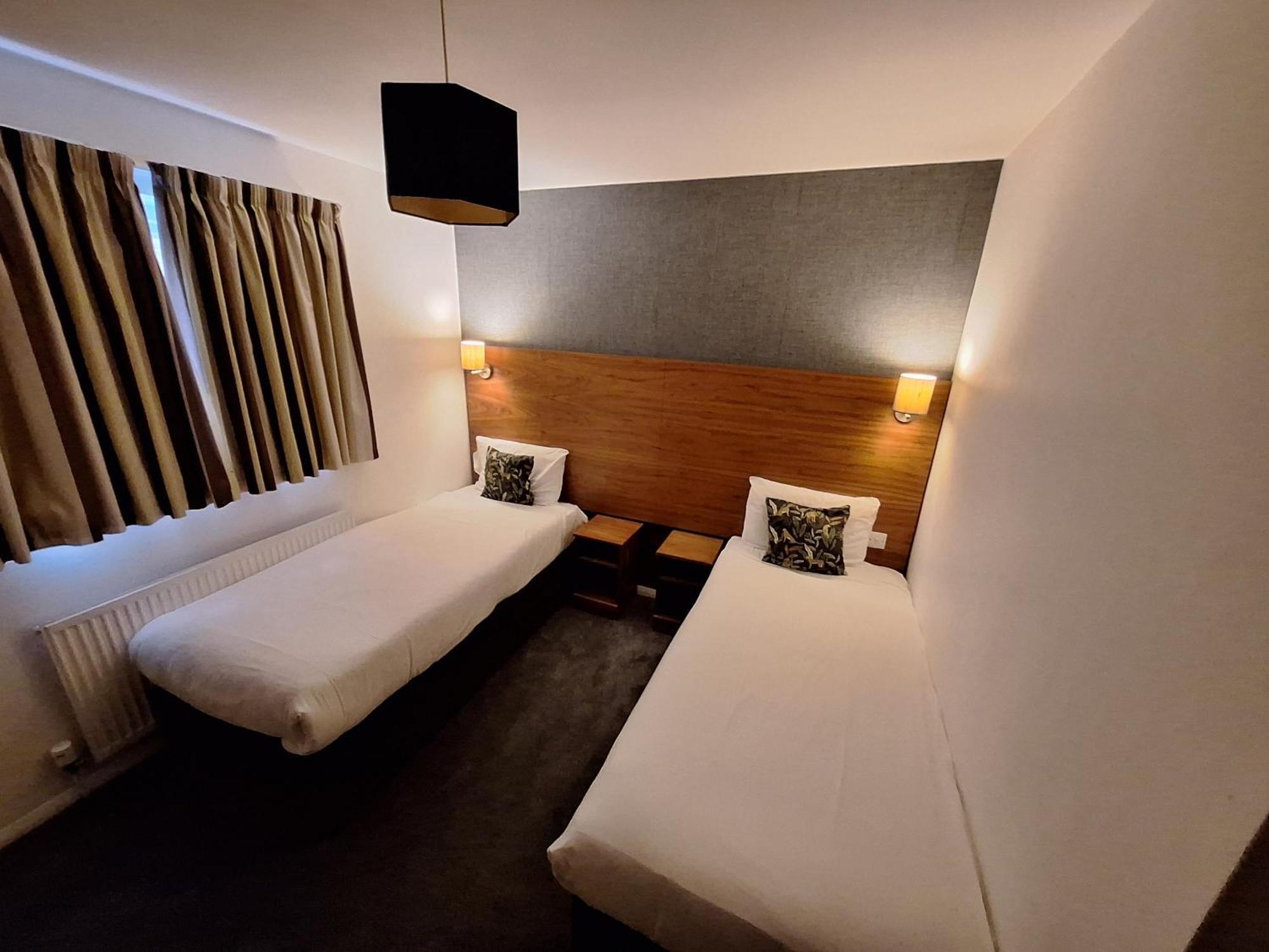Stockwood Hotel - Luton Airport Ngoại thất bức ảnh